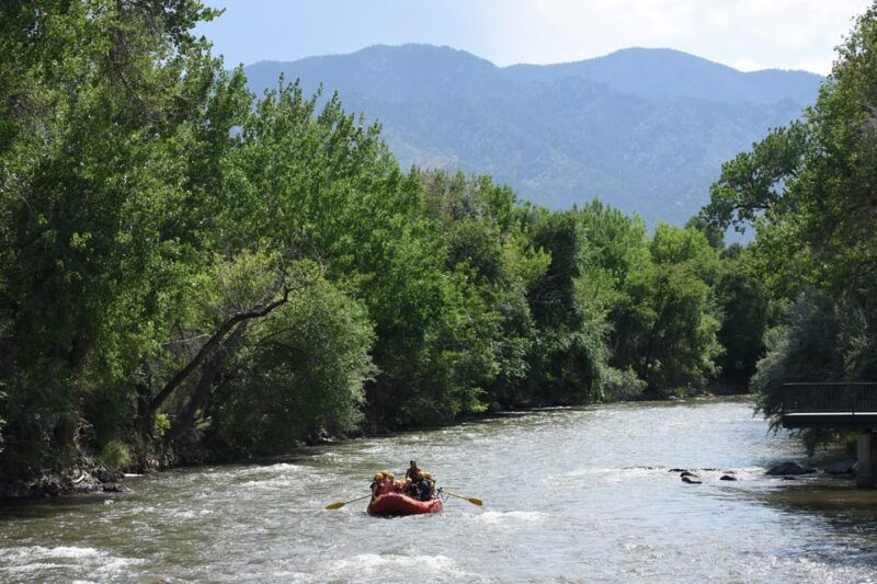 canon-city-family-float-rafting-free-lunch-photo-wetsuit