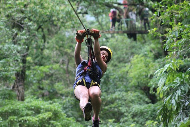 canopy-tour-with-superman-and-tarzan-swing-in-la-fortuna