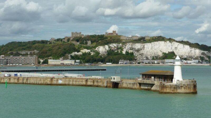 canterbury-dover-castle-leeds-castle-private-tour-with-pass