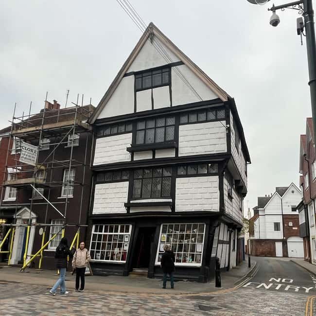 Canterbury: Private 2hr Walking Tour with Green Badge Guide - Introduction to Canterbury’s Charm and History