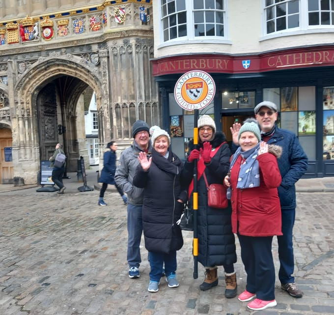 canterbury-walking-tour-with-green-badge-guide