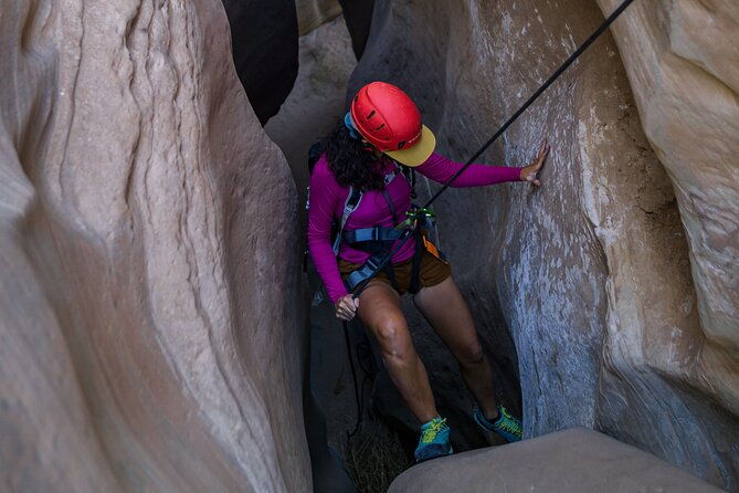canyoneering-adventure-near-lake-powell