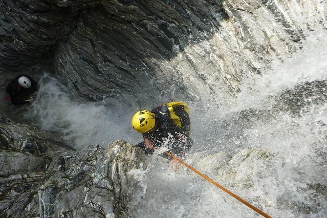 canyoning-at-the-foot-of-etna