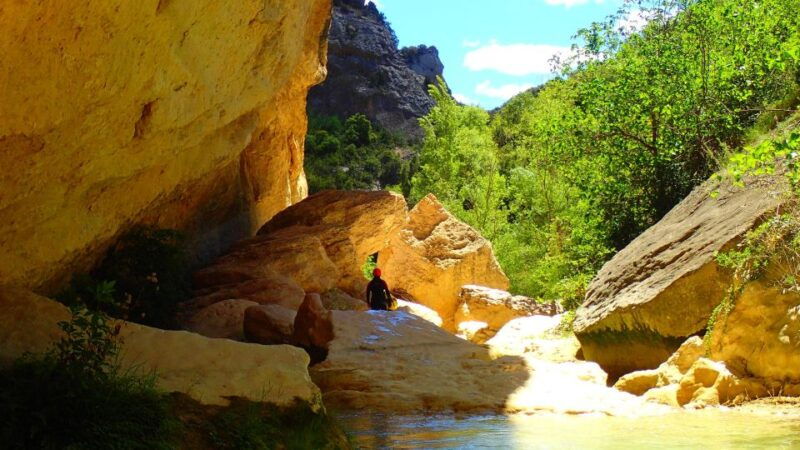 canyoning-day-trip-in-sierra-de-guara