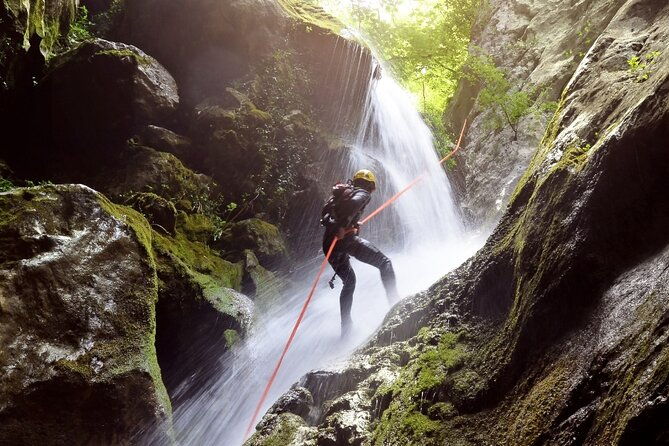 canyoning-discovery-in-dominica