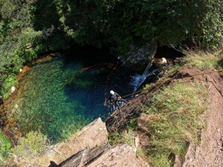 canyoning-experience-at-arouca-geopark-frades-river