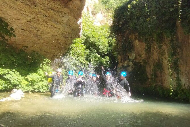 canyoning-experience-in-gorgo-de-la-escalera-ravine