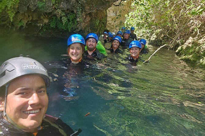 canyoning-experience-in-gorgo-de-la-escalera-ravine