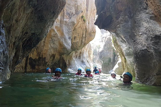 canyoning-for-beginners-in-the-benahavis-river