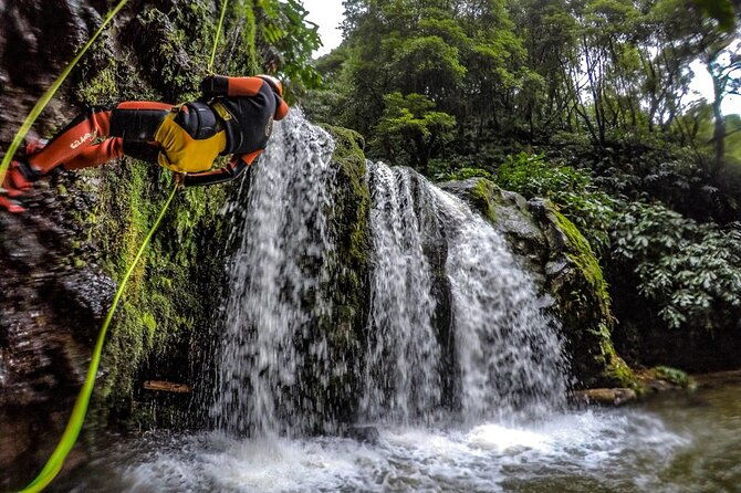 canyoning-furnas-tour-azores-sao-miguel
