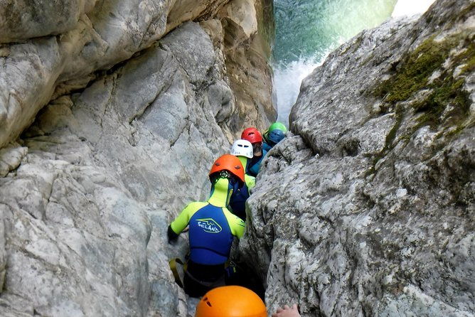 canyoning-in-ecouges-valley-in-vercors-grenoble