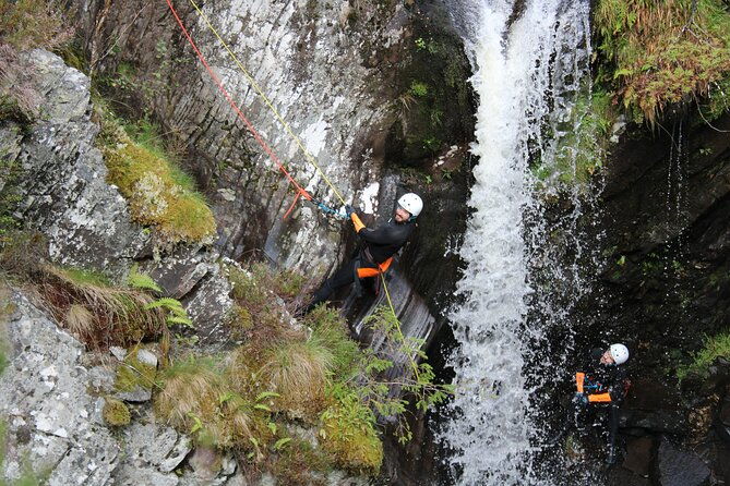 canyoning-in-laggan-canyon-roybridge-scotland