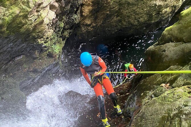 canyoning-lower-ilheus-flores-island-2