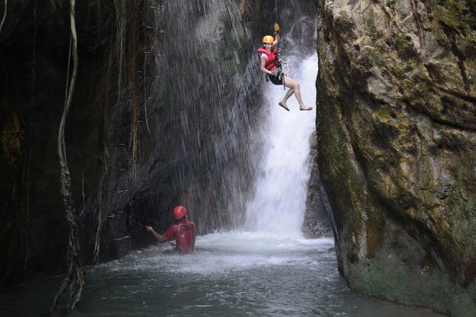 canyoning-waterfall-tour