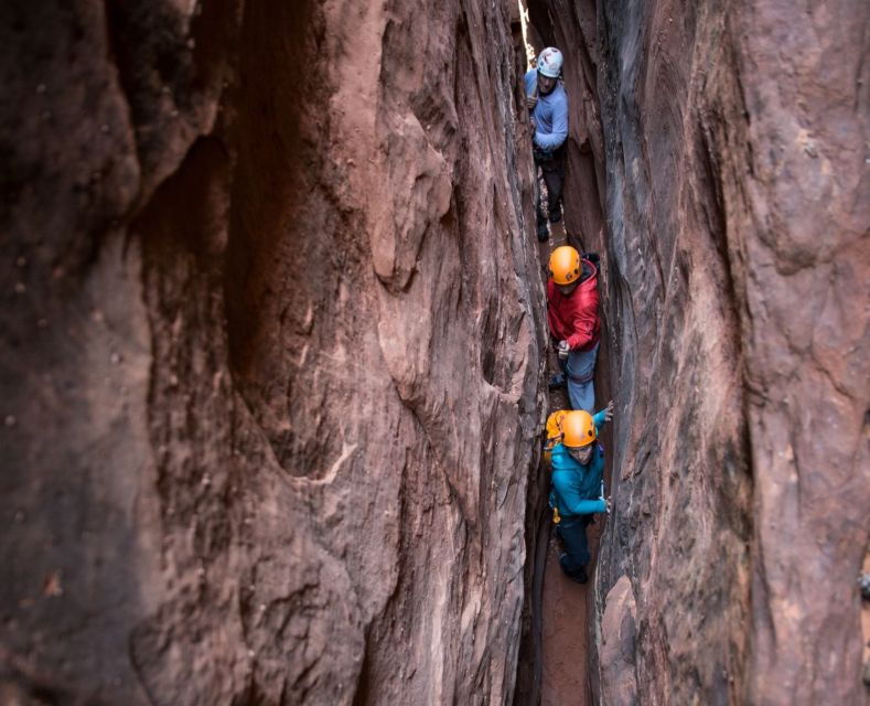 canyonlands-127-hours-canyoneering-adventure