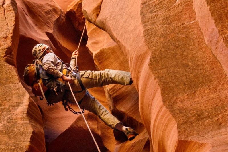 canyonlands-127-hours-canyoneering-adventure