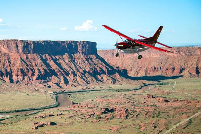 canyonlands-arches-national-parks-airplane-tour