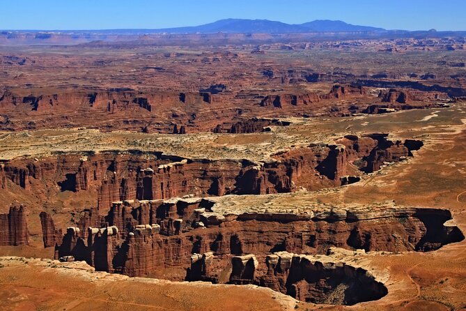 canyonlands-national-park-airplane-tour