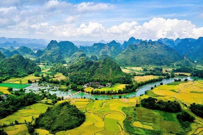 Cao Bang Loop Tour 3D2N by Motorbike, Car or Jeep - The Journey Begins: From Hanoi to Cao Bang