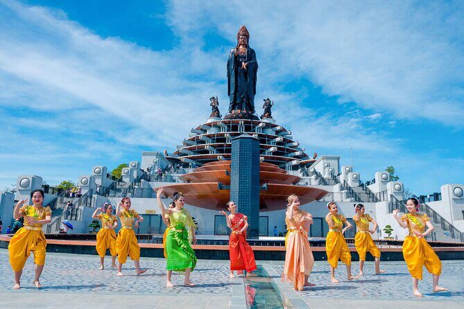 Cao Dai Temple And Black Lady Mountain Adventure (Private) - A Closer Look at the Cao Dai Temple