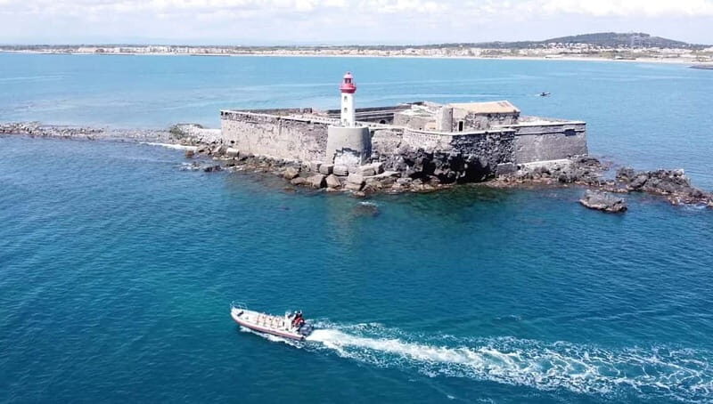 Cap d'Agde: 1.5-hour boat trip, guided tour with complimentary drink - The Experience in Detail