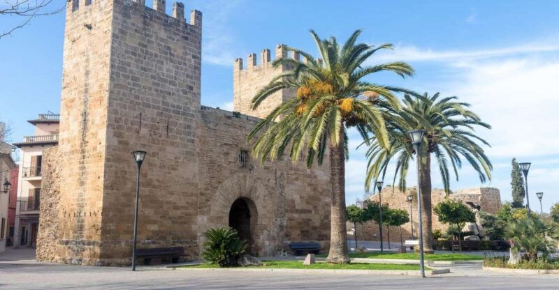 cap-de-formentor-market-beach-and-alcudia-tour