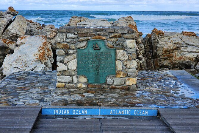 Cape Agulhas, Hermanus Whale Watching, Penguins and Wine Tasting - Key Points