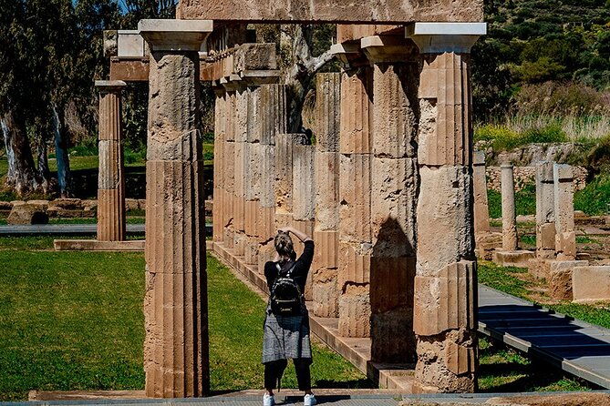 cape-sounio-marathon-battle-and-vouliagmeni-lake-riviera