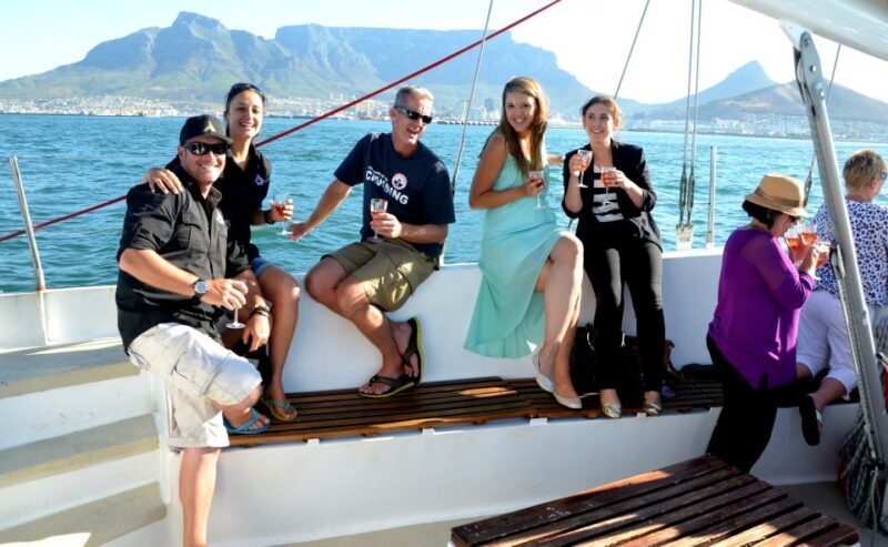 Cape Town: 1-Hour Pre-Sunset Champagne Cruise - An Overview of the Experience