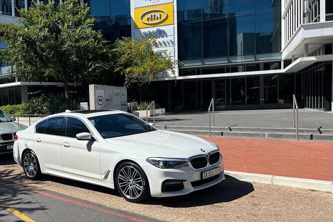 Cape Town Airport Transfers and Chauffeur Drive to all Hotels - What to Expect from the Experience