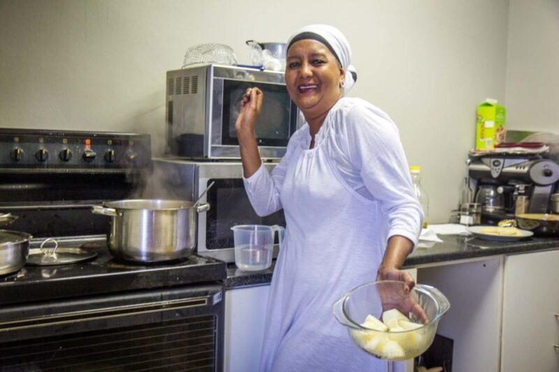 Cape Town: Bo-Kapp Walking Tour and Malay Cooking Class - Key Points