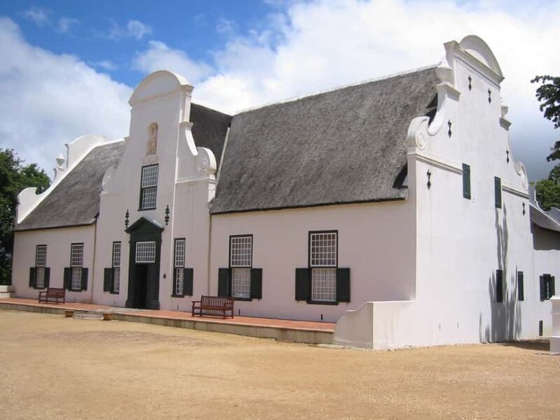 Cape Town: City Explorer Pass with Classic Bus Ticket - Who Is This Tour Best For?