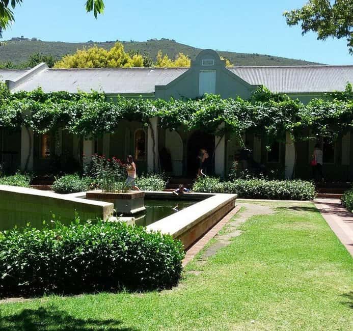 CAPE TOWN: Giraffe House and Cheetah Encounter with Wine - Cape Town: Giraffe House and Cheetah Encounter with Wine — An Authentic Wildlife and Wine Experience