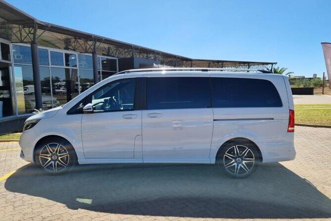 Cape Town Premier Airport Transfers - Who Should Book This Service?