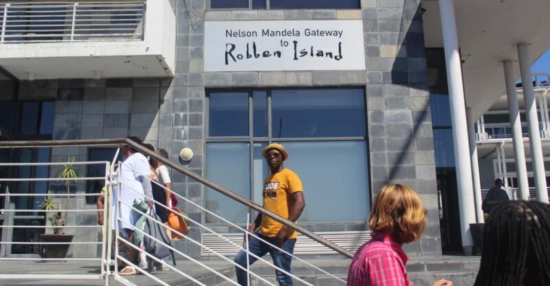 Cape Town: Robben Island ferry ticket with guided tour - Key Points