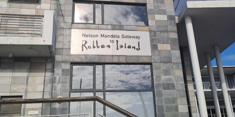 Cape Town: Robben Island Ferry with Prison Ticket and Tour - Who Should Book This Tour?