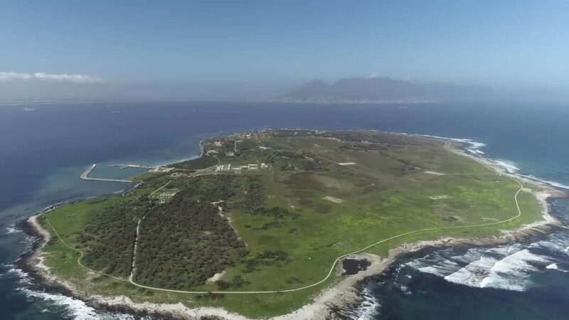 Cape Town: Robben Island Guided History Sightseeing Day Tour - What Makes This Tour Stand Out?