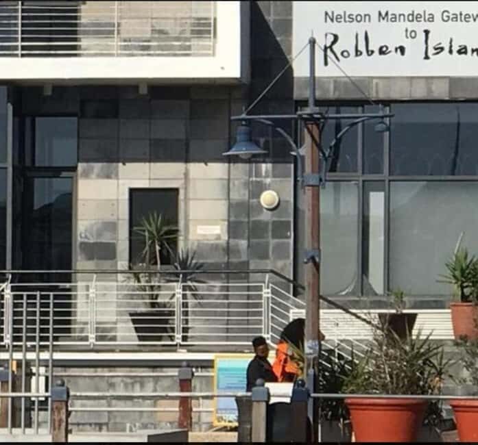 Cape Town: Robben Island Tour Including all Entry Tickets. - Practical Tips for Your Tour Day