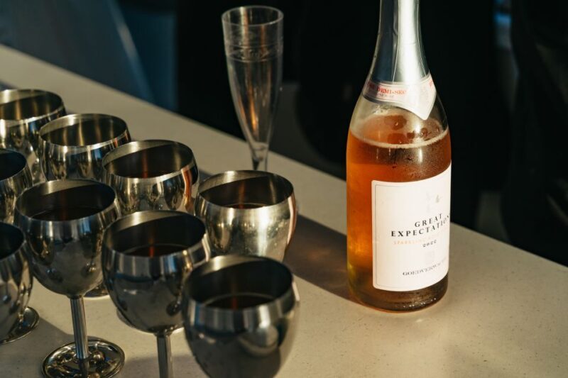 Cape Town: Sunset Champagne Cruise and 3-Course Dinner - Key Points