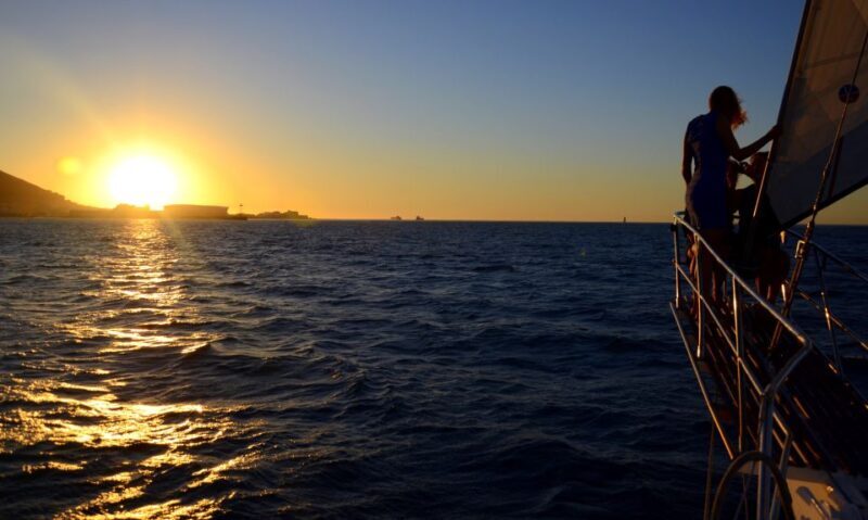 Cape Town: Sunset Champagne Cruise - Key Points