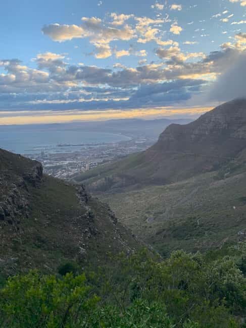 Cape Town: Table Mountain Guided Hike Up/Cable Car Down - FAQs