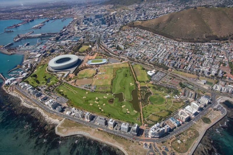 Cape Town to Camps Bay & Hout Bay Helicopter Flight - 18Min - An In-Depth Look at the Tour