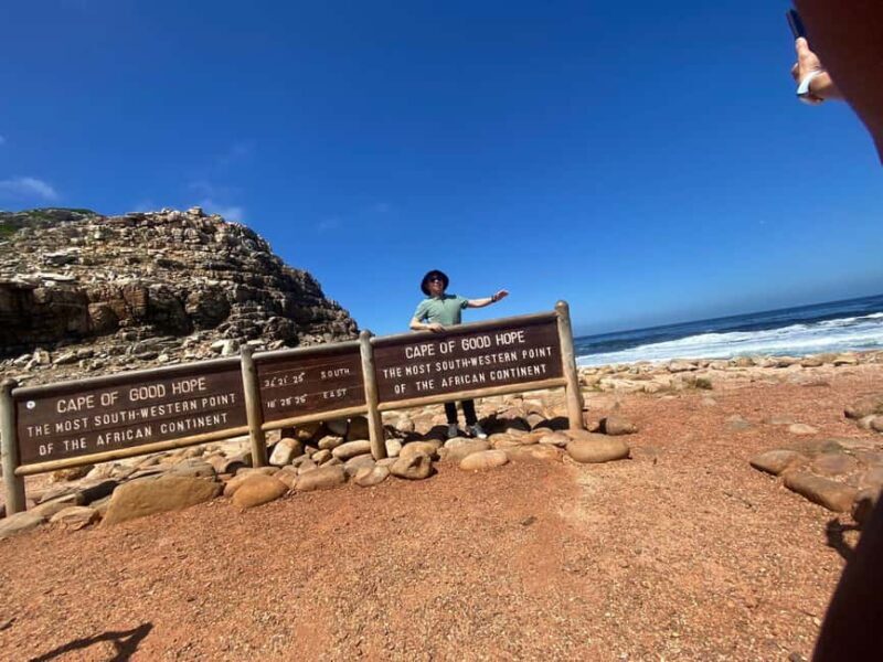 Cape Town:Cape of Good Hope, Penguins & Seal Island, Private - Noordhoek and the Ostrich Farm