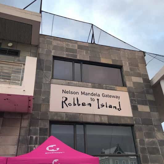 Cape town:Robben Island ,Kirstenbosch Garden & wine tasting - In-Depth Review of the Tour
