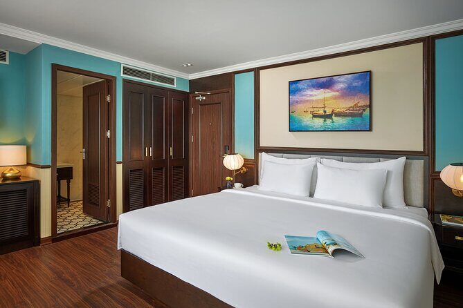 Capella TOP Luxury Cruise 2D1N Halong Bay & Lan Ha Bay from Hanoi - FAQ