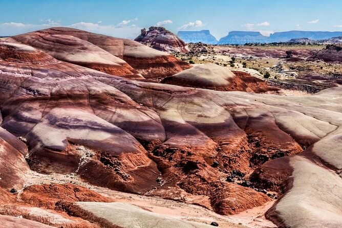 capitol-reef-private-tour-in-cathedral-valley-and-bentonite-hills