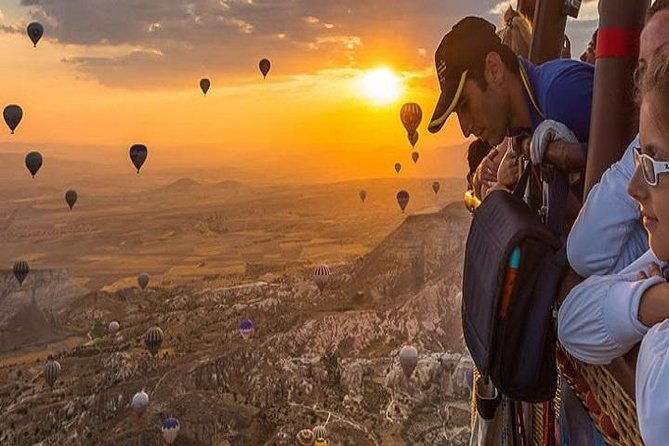 cappadocia-balloon-flight-at-sunrise