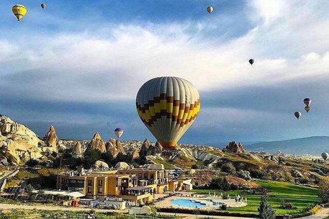 cappadocia-balloon-flight-at-sunrise