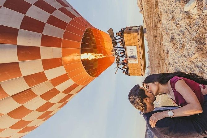 cappadocia-balloon-ride-and-champagne-breakfast