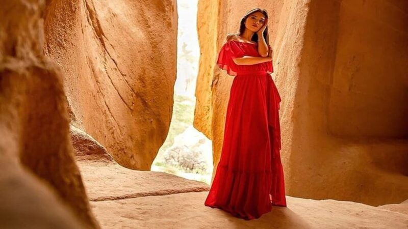 cappadocia-classic-car-tour-photoshoot-1-rental-dress